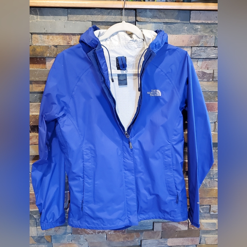 Northface blue lightweight windbreaker